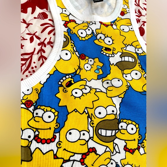 SIMPSONS tank - Picture 2 of 2